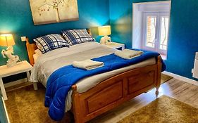 Lastours 4 Châteaux 3 BED 3 star air conditioned apartment QUERTINEUX